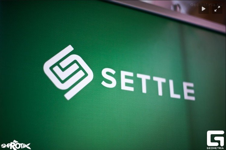 Стенд Ролл Ап для компании SETTLE 1